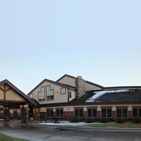 C'Mon Inn Grand Forks-3